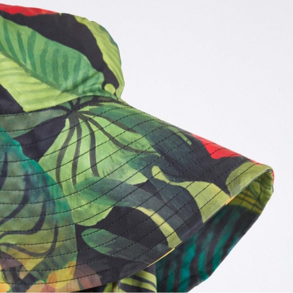 Farm Rio hat new - Picture 4 of 4